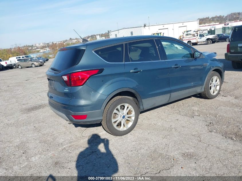 2019 FORD ESCAPE SE - 1FMCU0GD9KUA25383
