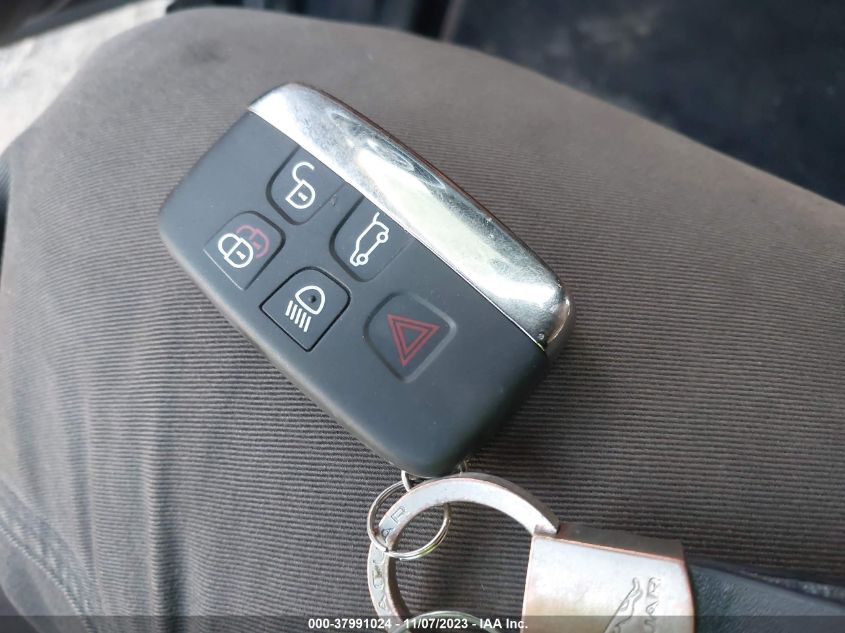 2013 JAGUAR XJ XJL PORTFOLIO - SAJWJ2GD4D8V50371