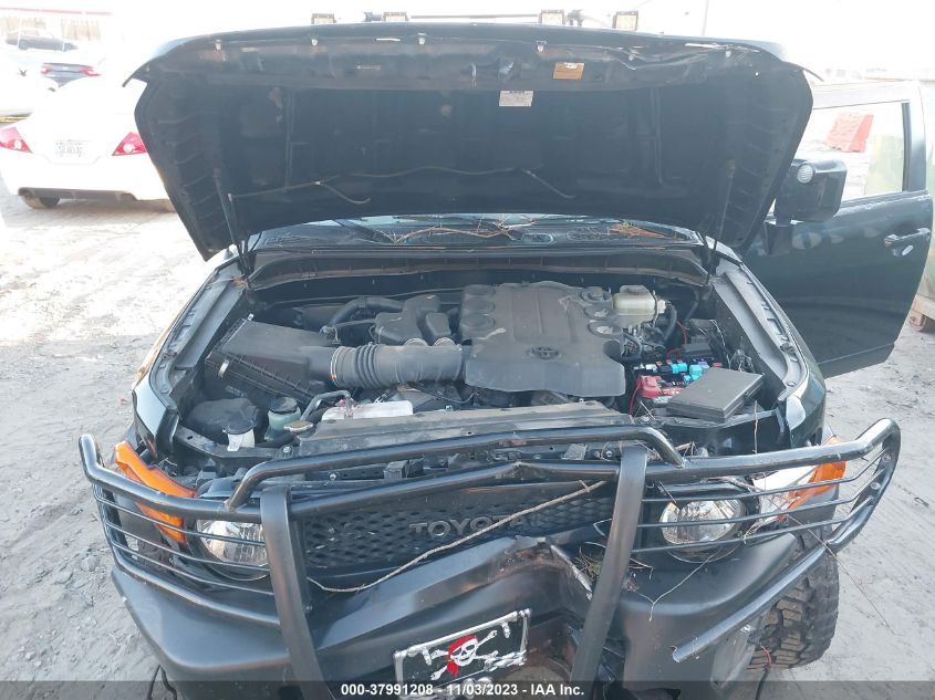 2014 TOYOTA FJ CRUISER JTEBU4BF2EK182152
