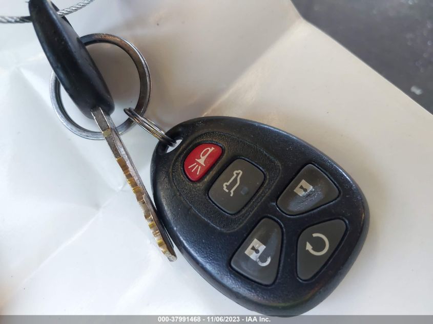 2013 GMC YUKON SLE - 1GKS1AE07DR220973