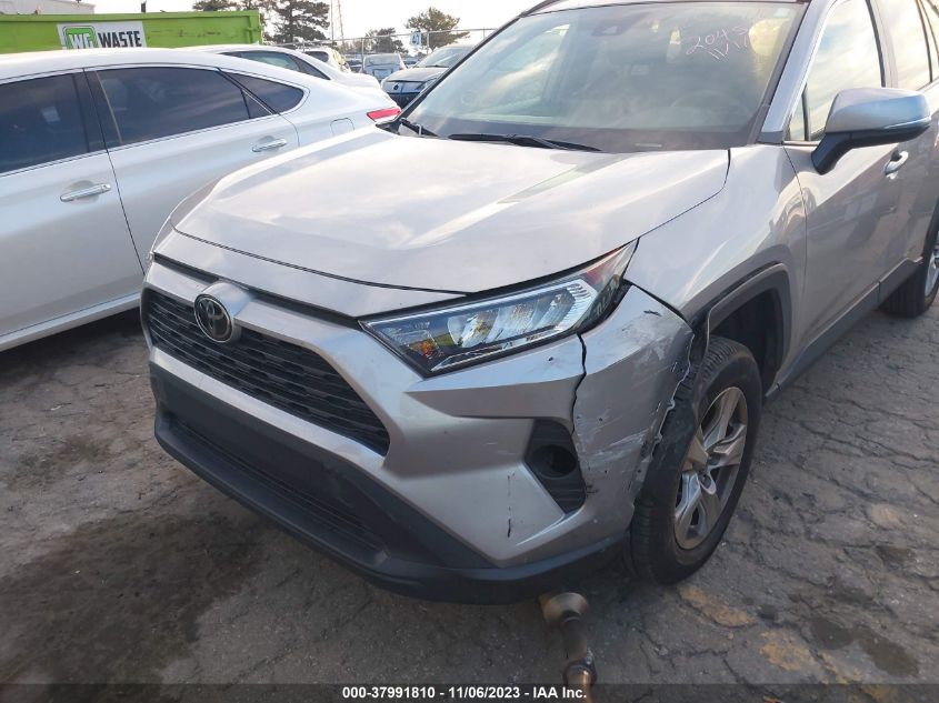 2020 TOYOTA RAV4 XLE - 2T3W1RFV3LC043506