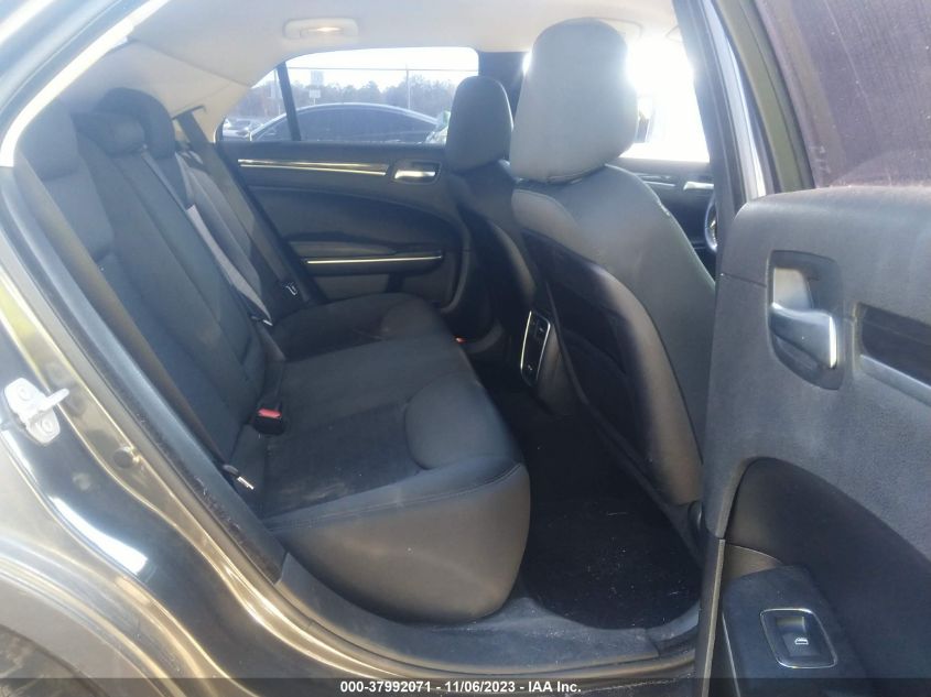 2019 CHRYSLER 300 TOURING - 2C3CCAAG4KH636865