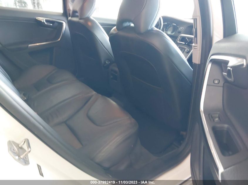 2014 VOLVO S60 T5/T5 PLATINUM - YV1612FS1E2278035
