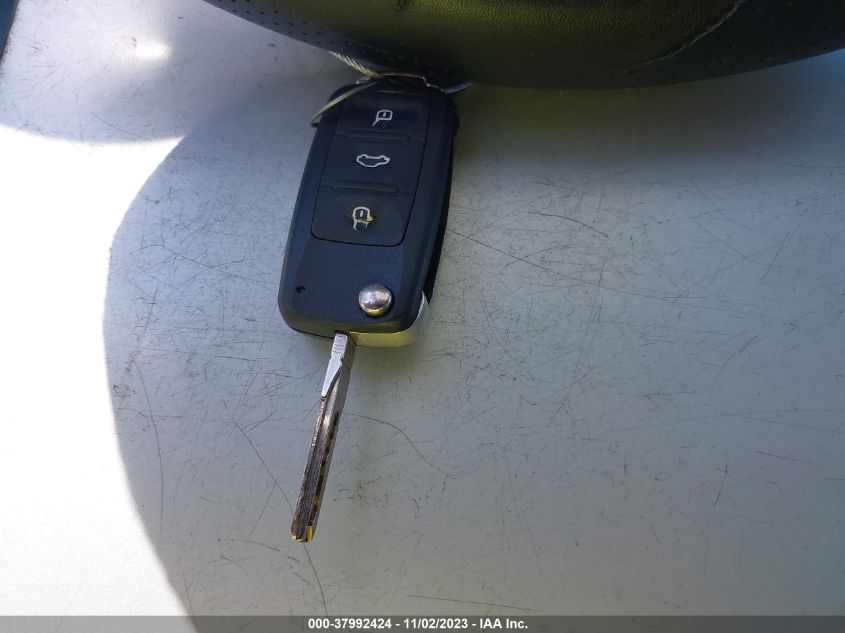 2014 VOLKSWAGEN JETTA 1.8T SE - 3VWD17AJ5EM406629