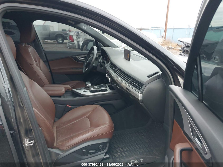 VIN WA1LHAF7XJD016338 2018 AUDI Q7 PREMIUM PLUS