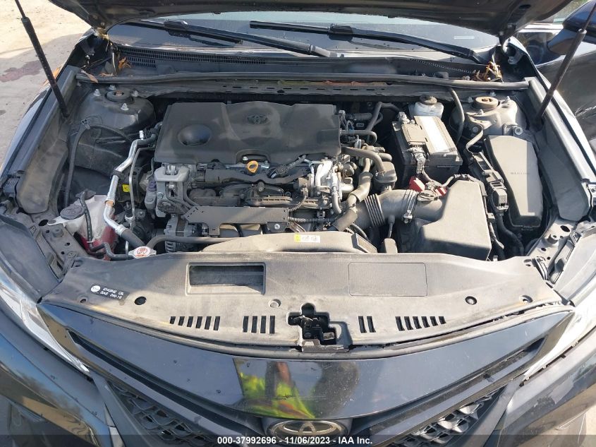 2019 TOYOTA CAMRY SE - 4T1B11HK7KU801582