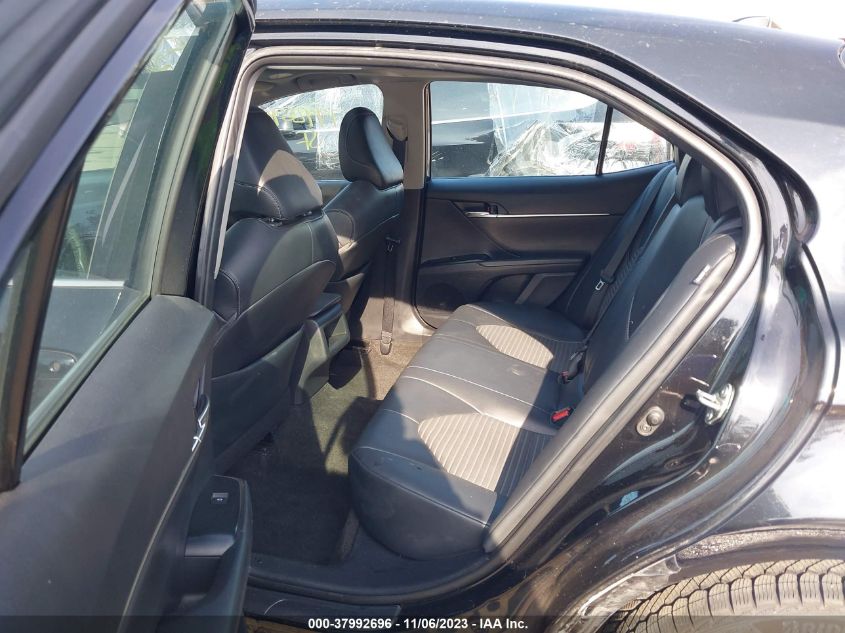 2019 TOYOTA CAMRY SE - 4T1B11HK7KU801582