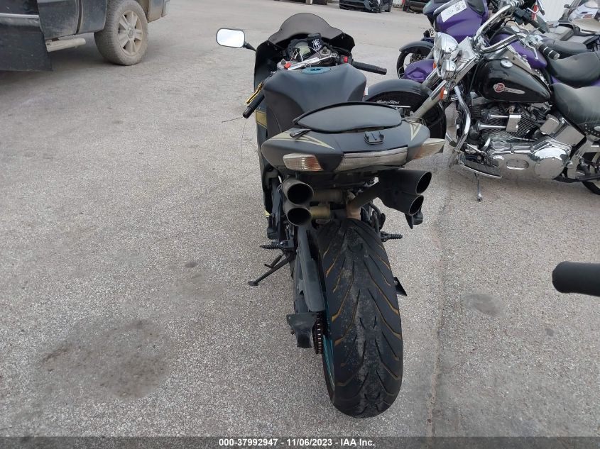 2006 KAWASAKI ZX1000 D6F JKAZXCD126A005284