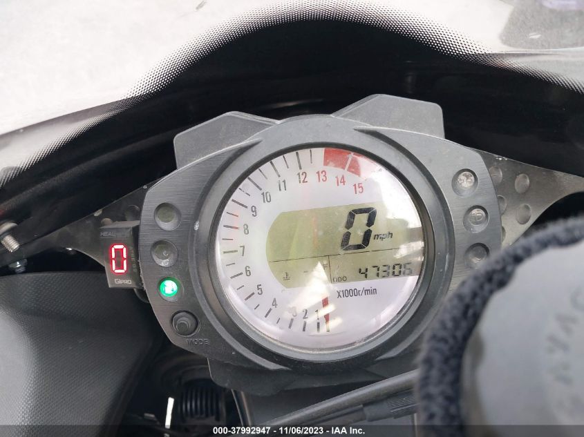 2006 KAWASAKI ZX1000 D6F JKAZXCD126A005284