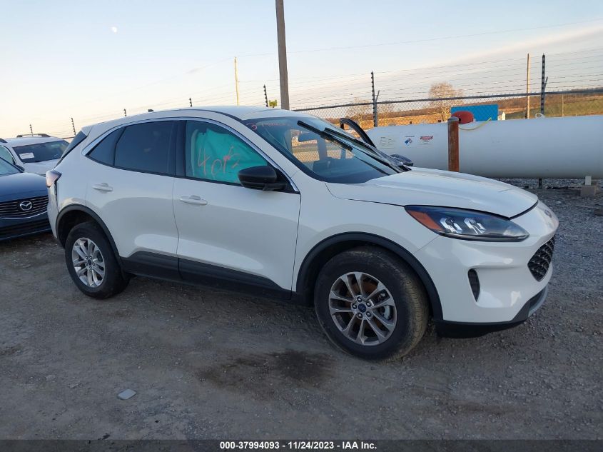 2022 FORD ESCAPE SE - 1FMCU9G64NUC04781