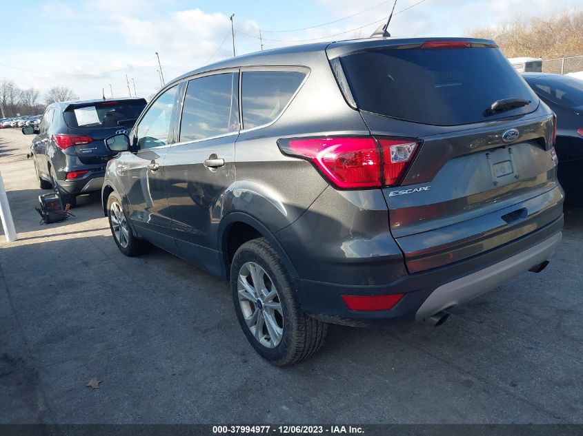 2019 FORD ESCAPE SE - 1FMCU0GD3KUA51526