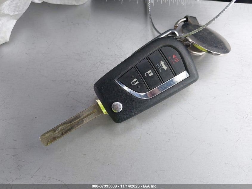 VIN JTDS4RCE0LJ009157 2020 TOYOTA COROLLA SE