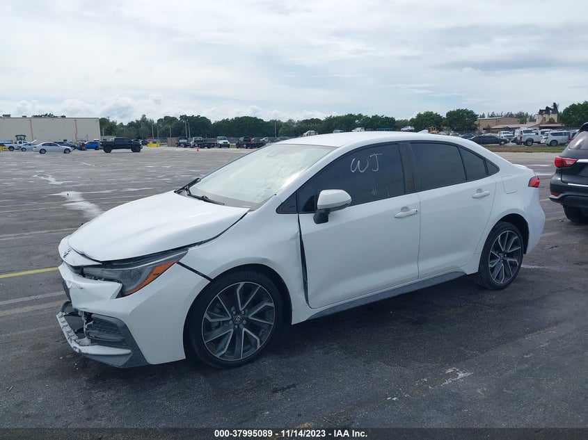 VIN JTDS4RCE0LJ009157 2020 TOYOTA COROLLA SE