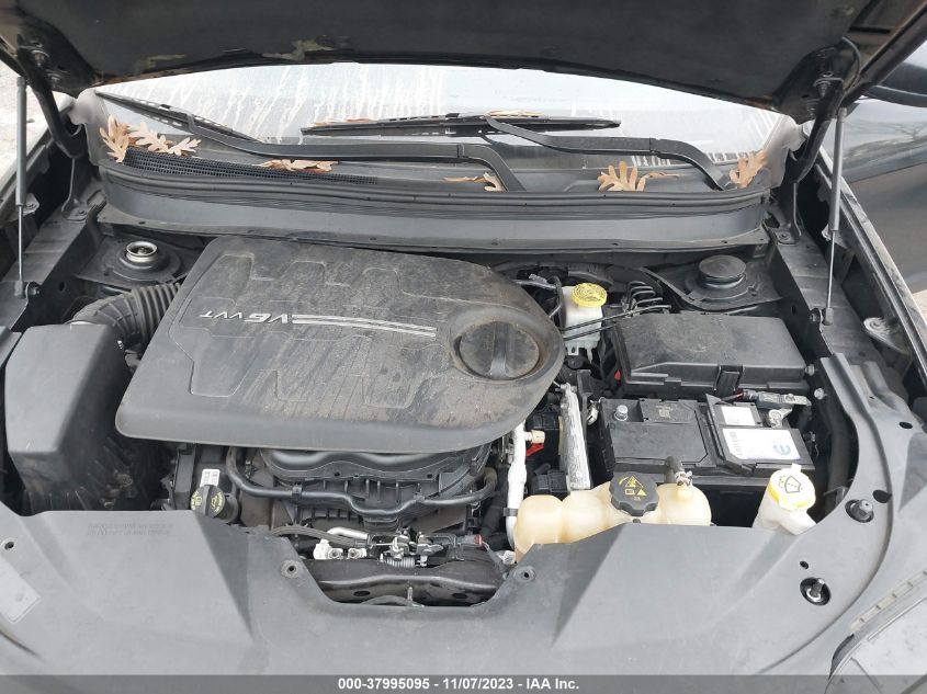2019 JEEP CHEROKEE LATITUDE PLUS - 1C4PJMLX5KD238224