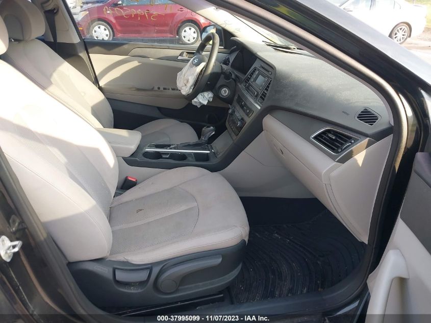 2015 HYUNDAI SONATA SE - 5NPE24AF8FH003900