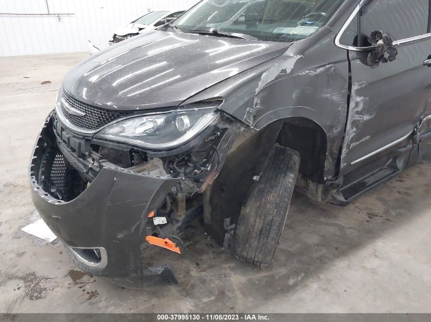 2C4RC1GG8KR613855 2019 CHRYSLER PACIFICA, photo no. 6