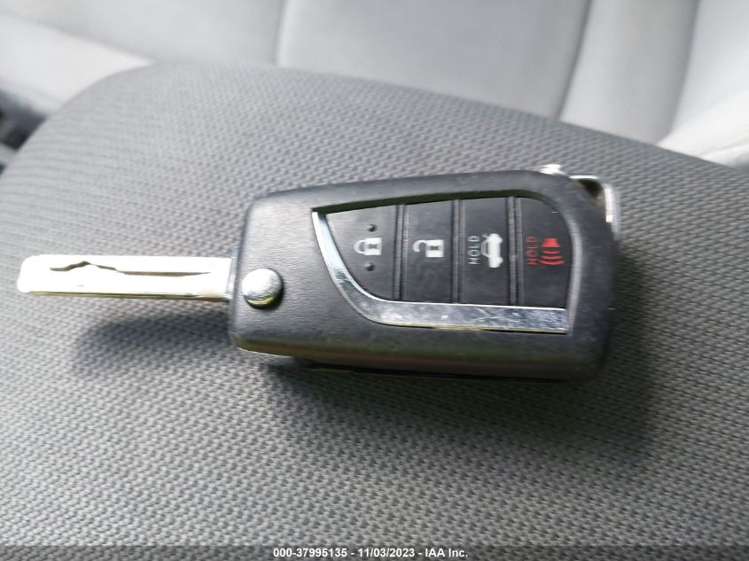 2020 TOYOTA COROLLA LE - JTDEPRAE4LJ025188