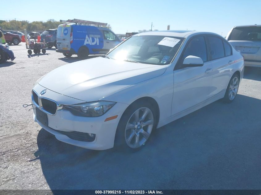 2013 BMW 3 SERIES 320I XDRIVE - WBA3C3C58DF981885