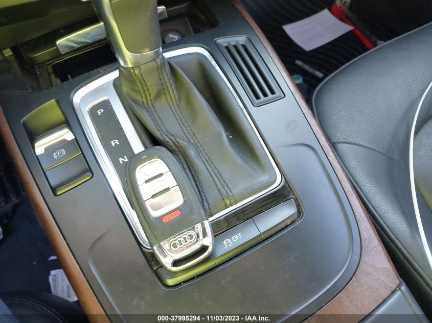 2013 AUDI A4 2.0T PREMIUM - WAUBFAFL6DN031385