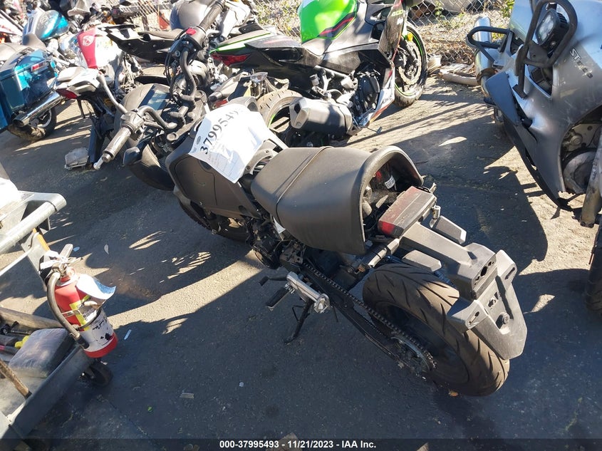 VIN MLHJC9216R5201047 2024 HONDA GROM 125