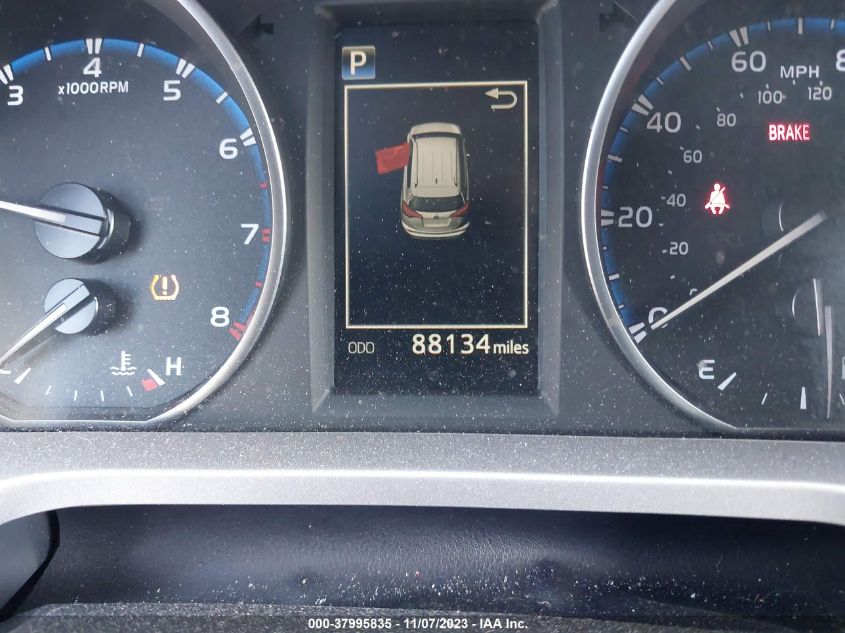 2018 TOYOTA RAV4 LE - JTMZFREV0JJ206865