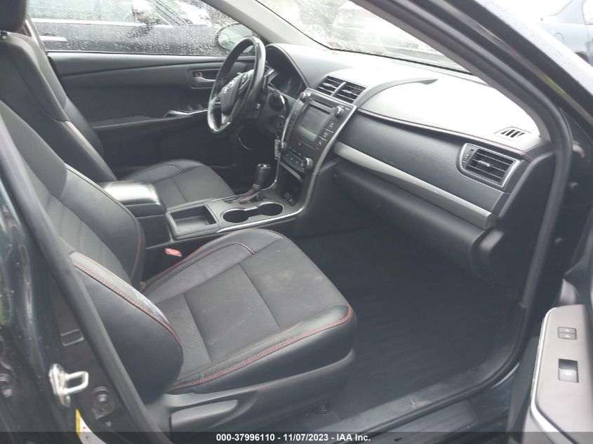 2017 TOYOTA CAMRY SE - 4T1BF1FK7HU353017