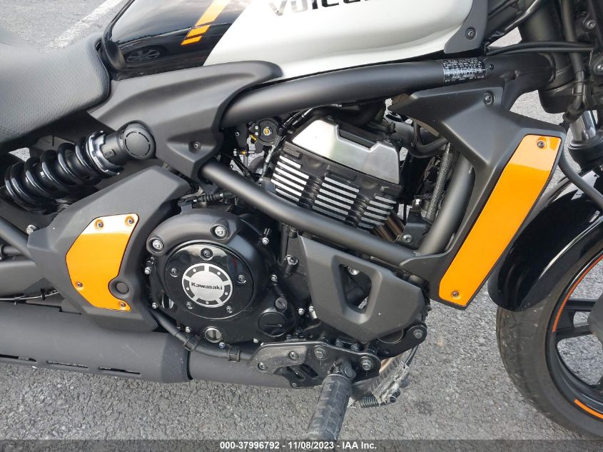 VIN JKAENEL13NDA00452 2022 KAWASAKI EN650 L