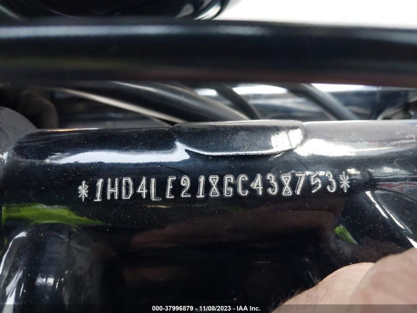 2016 HARLEY-DAVIDSON XL883 IRON 883 - 1HD4LE218GC438753