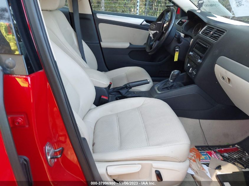 2014 VOLKSWAGEN JETTA SEDAN SE W/CONNECTIVITY 3VWD07AJ1EM290767