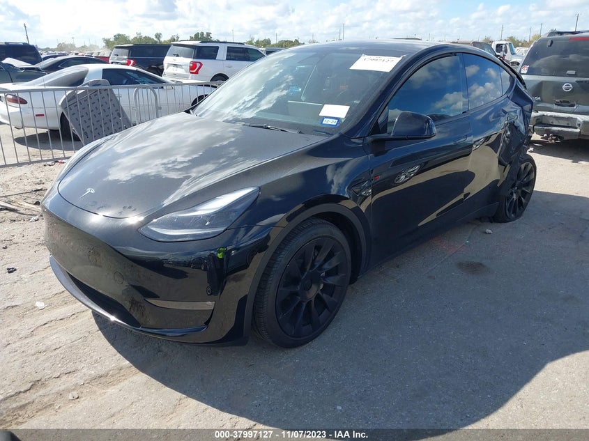 VIN 7SAYGAEE0PF605482 2023 TESLA MODEL Y