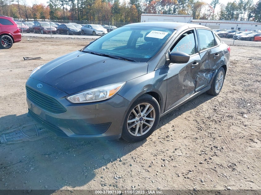 VIN 1FADP3F28JL300351 2018 FORD FOCUS SE