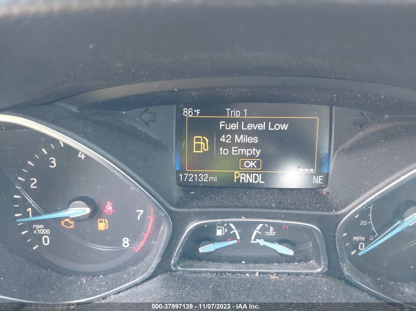 VIN 1FADP3F28JL300351 2018 FORD FOCUS SE