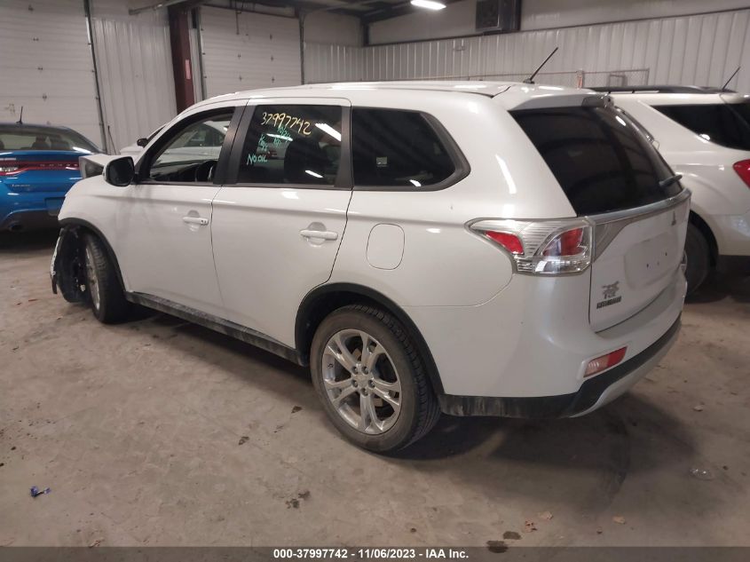 2015 MITSUBISHI OUTLANDER SE - JA4AZ3A30FZ012197