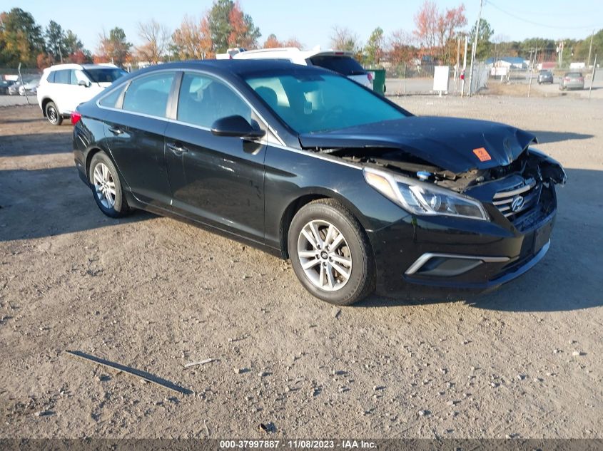 2016 HYUNDAI SONATA SE - 5NPE24AF2GH379008