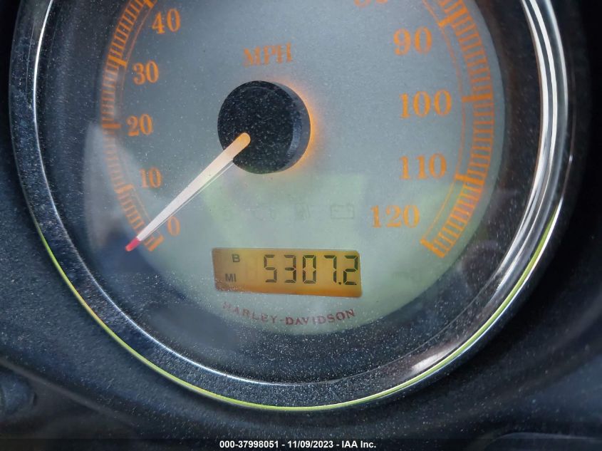 2008 HARLEY-DAVIDSON FLHX - 1HD1KB4138Y615196