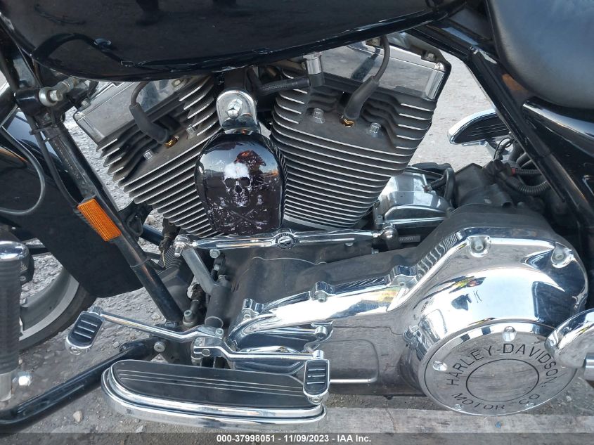 2008 HARLEY-DAVIDSON FLHX - 1HD1KB4138Y615196
