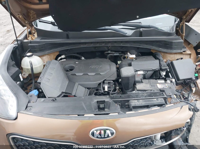 VIN KNDPMCAC0J7303558 2018 KIA SPORTAGE LX