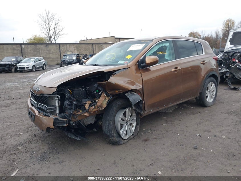 VIN KNDPMCAC0J7303558 2018 KIA SPORTAGE LX