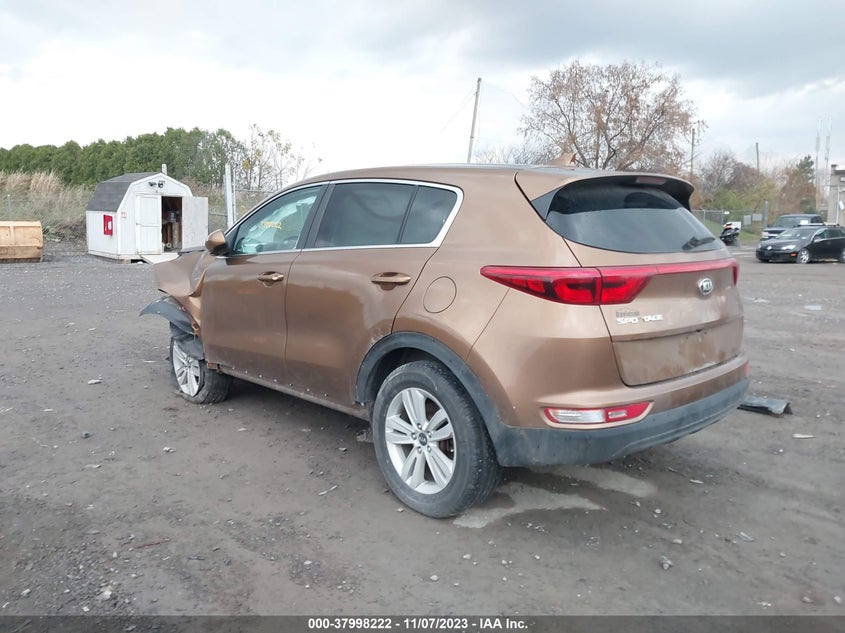 VIN KNDPMCAC0J7303558 2018 KIA SPORTAGE LX