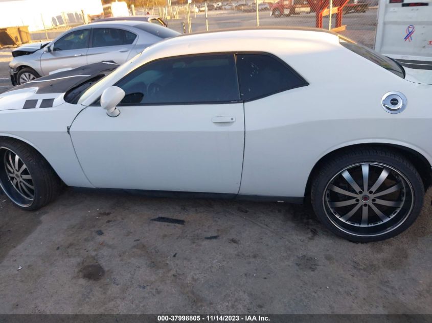 2013 DODGE CHALLENGER SXT - 2C3CDYAG5DH670144