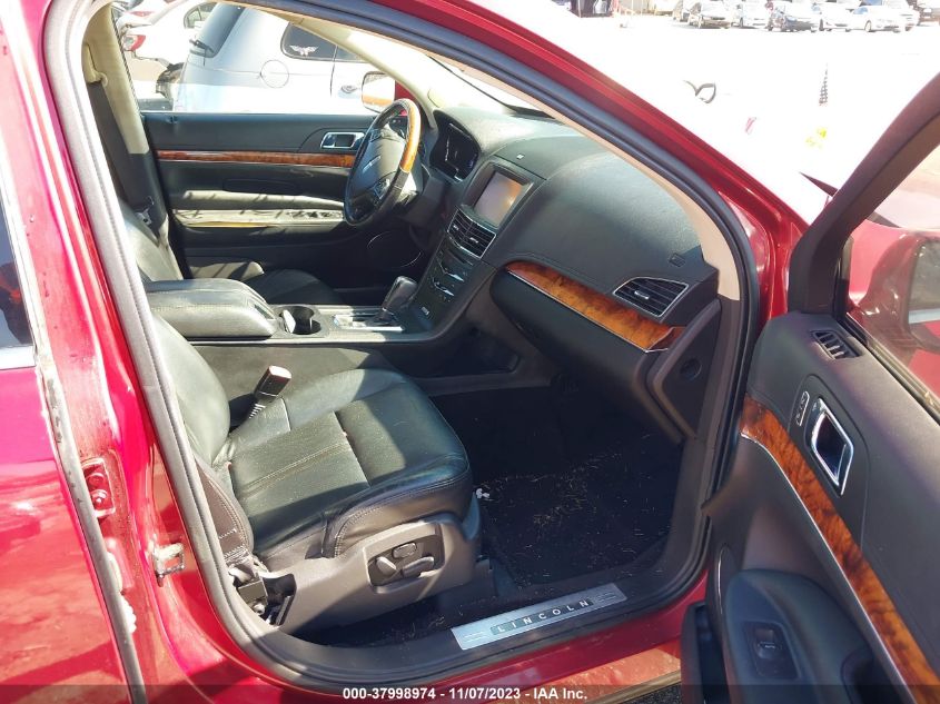 2013 LINCOLN MKT - 2LMHJ5AT6DBL57094