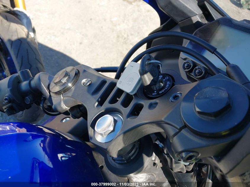 2023 YAMAHA YZFR3 A MH3RH18Y0PK010981