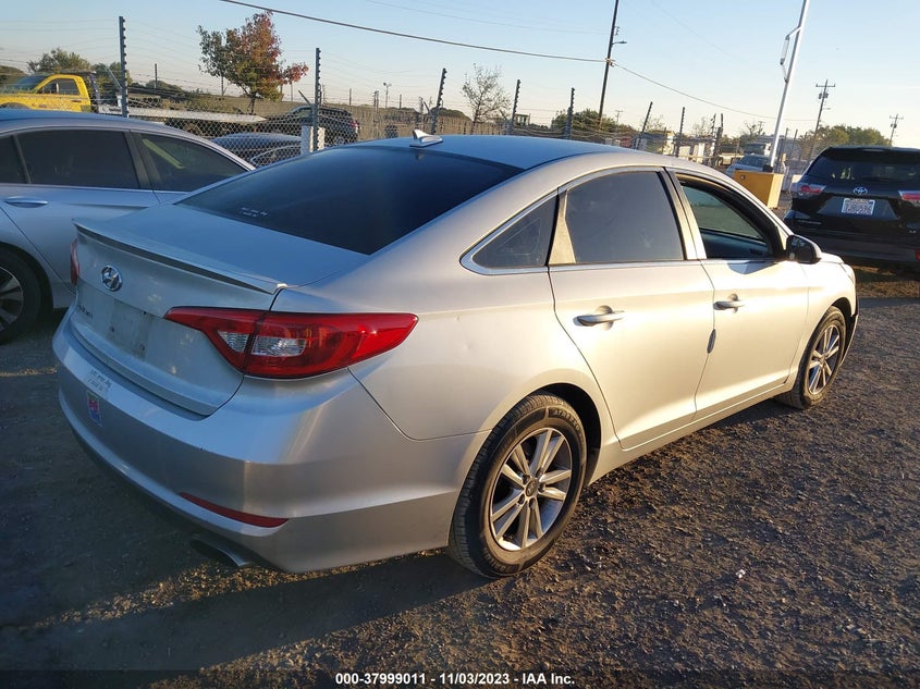 VIN 5NPE24AFXHH561461 2017 HYUNDAI SONATA SE
