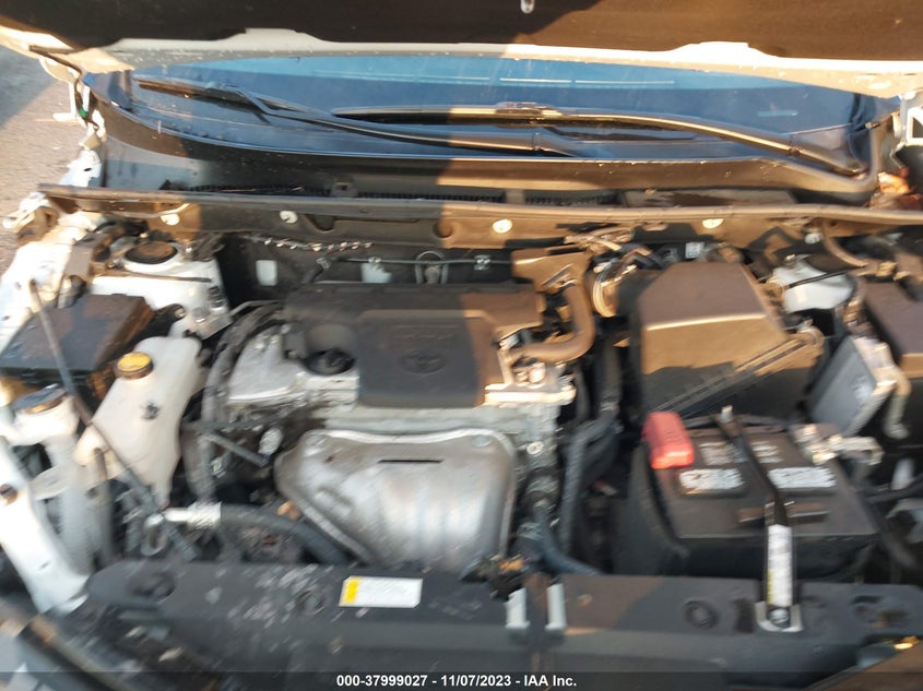 VIN 2T3WFREV7JW491309 2018 TOYOTA RAV4 XLE
