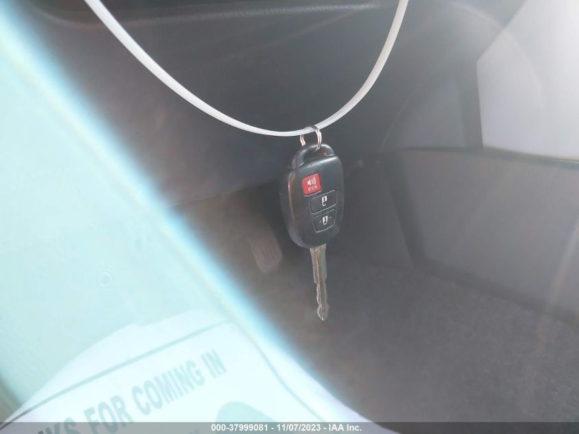 2018 TOYOTA RAV4 LE - JTMZFREV2JJ723469