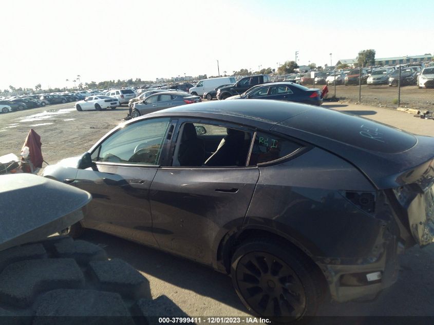 2021 TESLA MODEL Y LONG RANGE DUAL MOTOR - 5YJYGDEE0MF214407