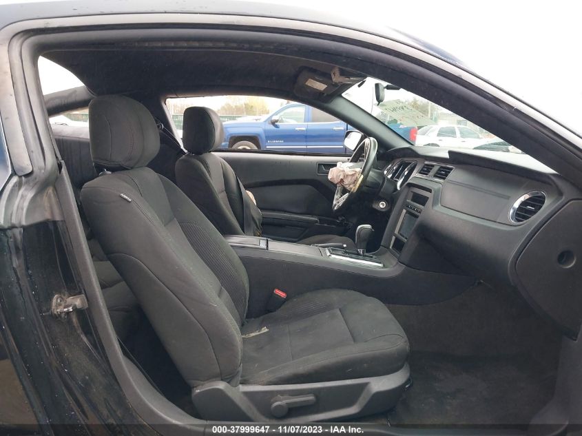 2014 FORD MUSTANG V6 - 1ZVBP8AM6E5254520