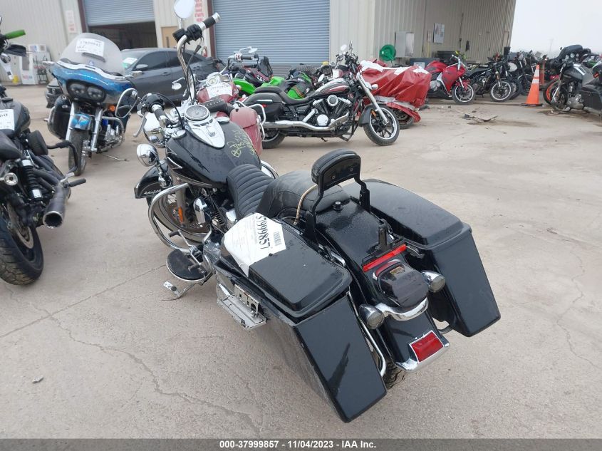 2011 HARLEY-DAVIDSON FLSTC - 1HD1BW511BB016281