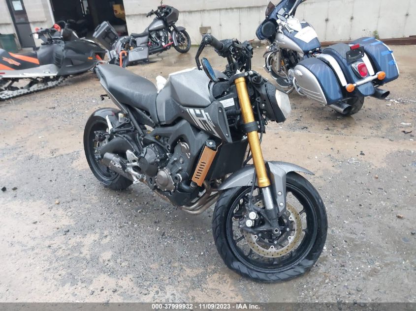 2015 YAMAHA FZ09 JYARN33E4FA006173