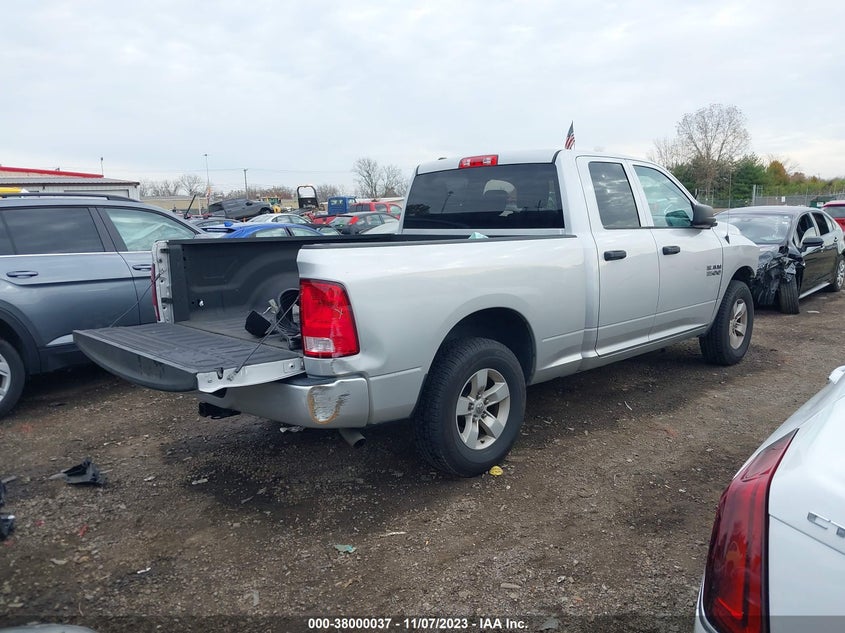 VIN 1C6RR7FG9JS337628 2018 RAM 1500 EXPRESS  4X4 6\4" BOX
